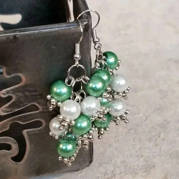 Green White Edgy Bali Style Glass Grape Bunch Dotted Accent Silver Earrings - Picture 2 of 6